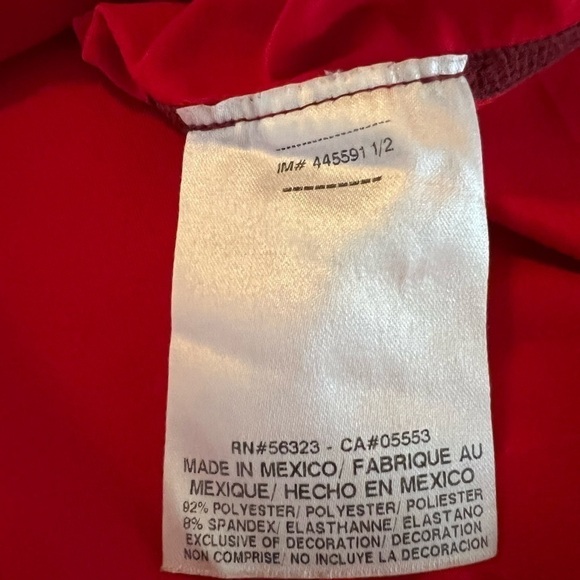 NIKE DRI FIT FITTED ATHLETIC RED SHIRT SIZE LARGE SHORT SLEEVES - Picture 3 of 8